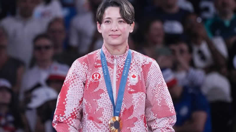 加拿大选手克里斯塔在女子柔道比赛中夺得金牌 加拿大选手克里斯塔在女子柔道比赛中夺得金牌