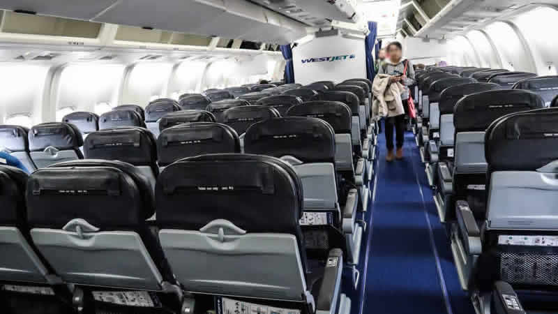 西捷航空乘客登机