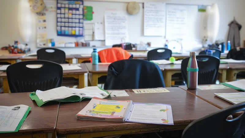 卑诗省小学教室 卑诗省小学教室